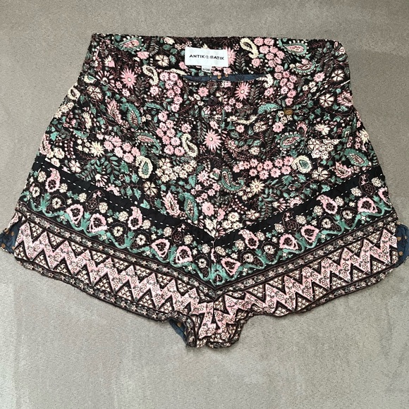 Anthropologie Antik Batik Helena Cotton Boho Quilted Shorts $161 SMALL 38 Black - Picture 3 of 10